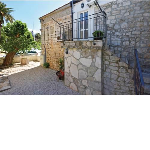 0-Bedroom Apartment in Sucuraj