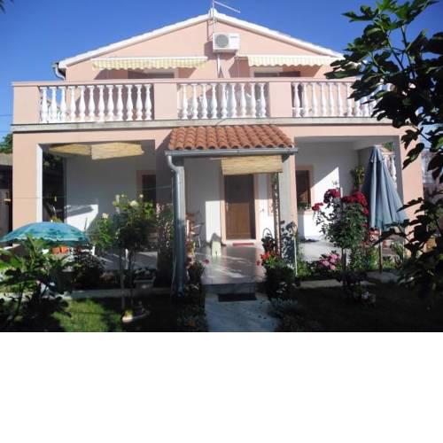2-bedroom apartment with seaview