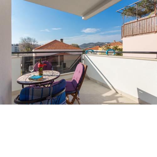 24Living Suite