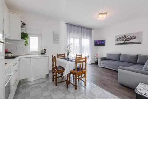 Familyx Apartment