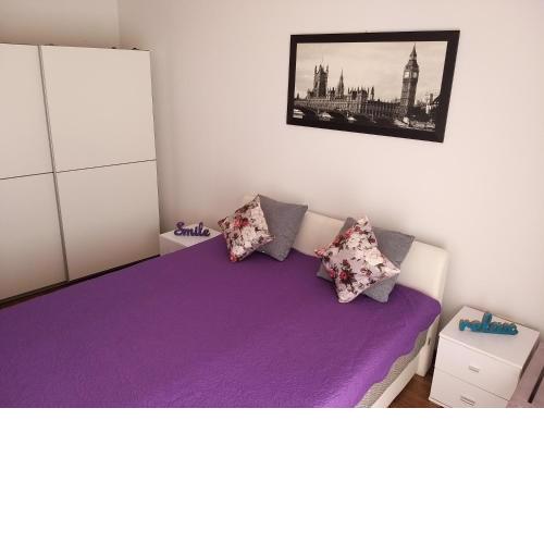 3 bedroom apartment with free parking