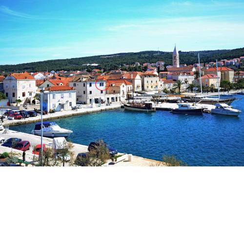 A2 - cozy apartment best location in Supetar