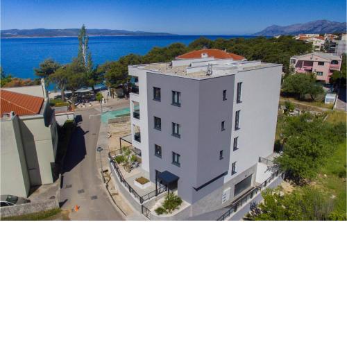 Amazing apartment in Promajna with WiFi and 2 Bedrooms