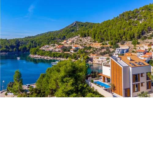 Amazing home in Blato w/ Outdoor swimming pool and 6 Bedrooms