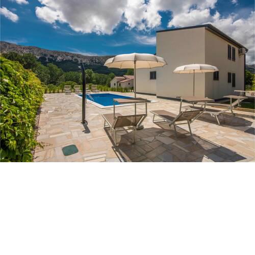 Amazing home in Jurandvor w/ Outdoor swimming pool and 3 Bedrooms