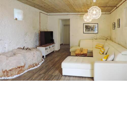 Amazing home in Labin w/ WiFi and 6 Bedrooms