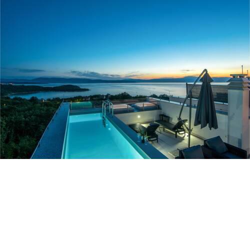 Amazing home in Njivice w/ Outdoor swimming pool, WiFi and Outdoor swimming pool