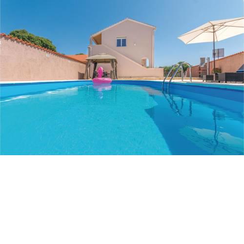 Amazing home in Policnik w/ Outdoor swimming pool and 3 Bedrooms