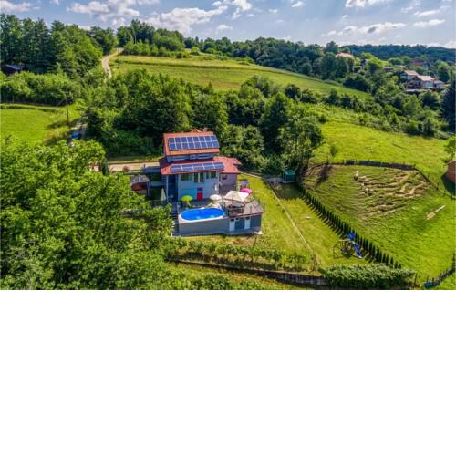 Amazing home in Zadoborje w/ Outdoor swimming pool, Jacuzzi and 2 Bedrooms