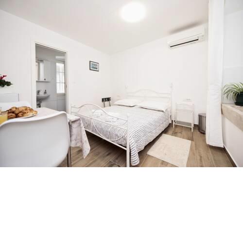 Amazing Katunarić rooms in city centre No. 2