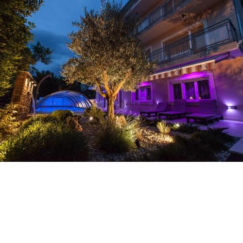 Anikol Apartments