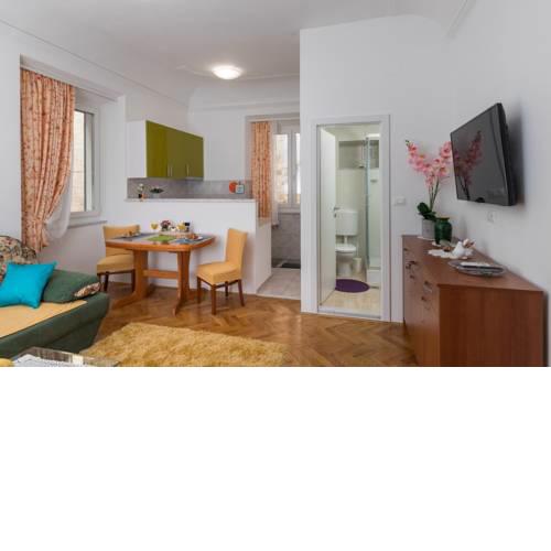 Anima Mea Cozy Apartment