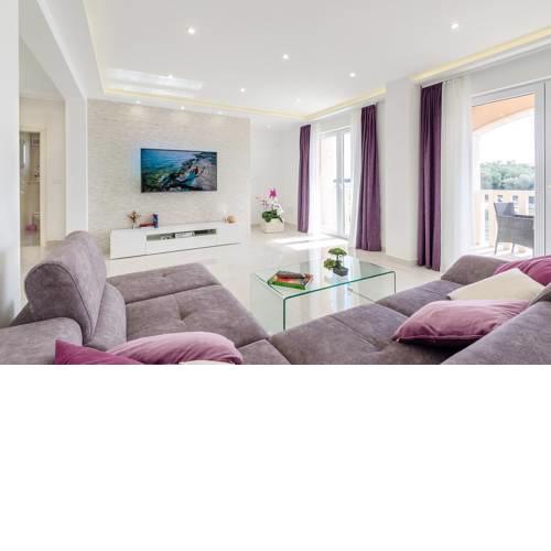 Antea Apartment