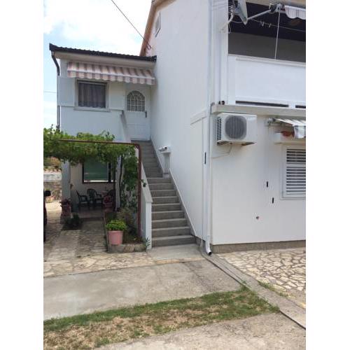 APARTMAN BORO VRANJEŠ, BARBAT 304