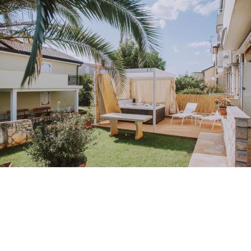 Apartman Hola