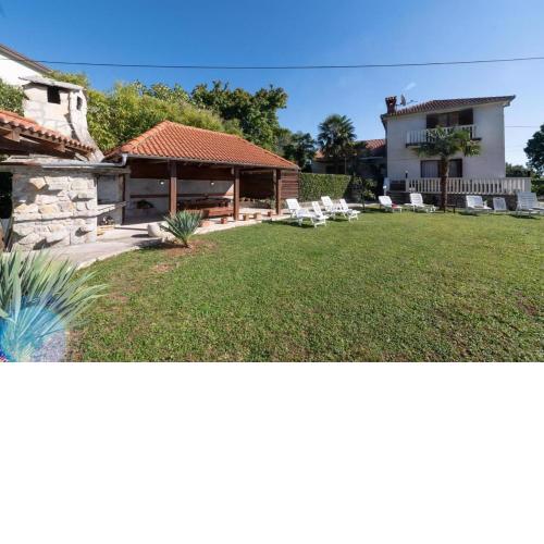 Apartman Lara