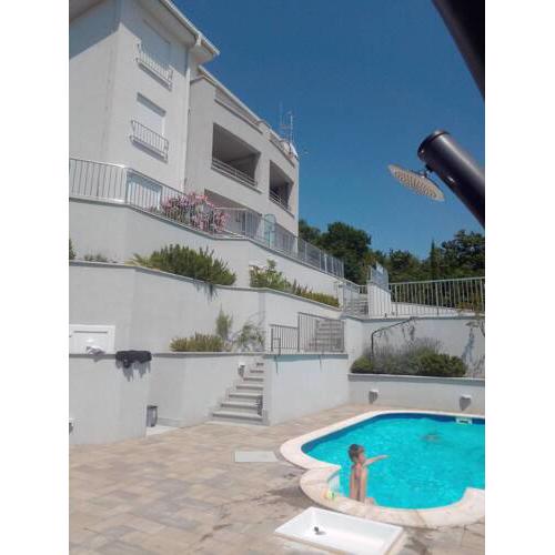 Apartman Sany u Crikvenici s bazenom