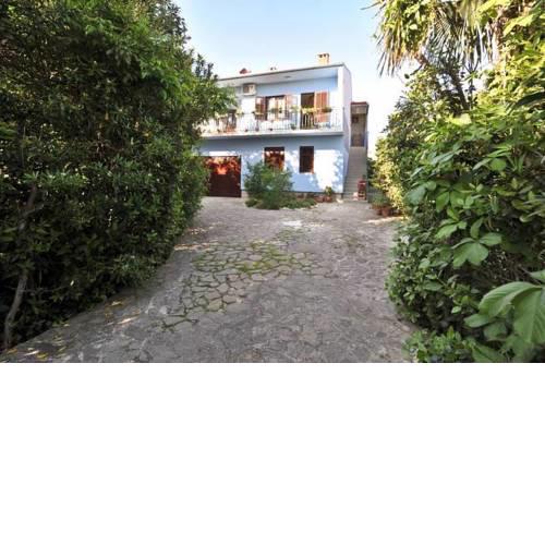 Apartman u vili blizu mora