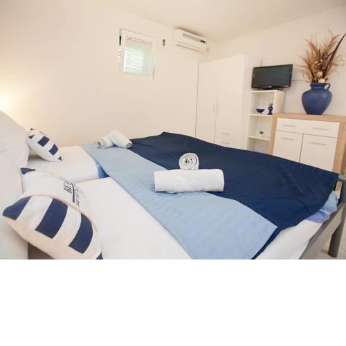Apartmani Deni