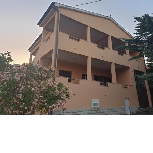 Apartmani Desnica
