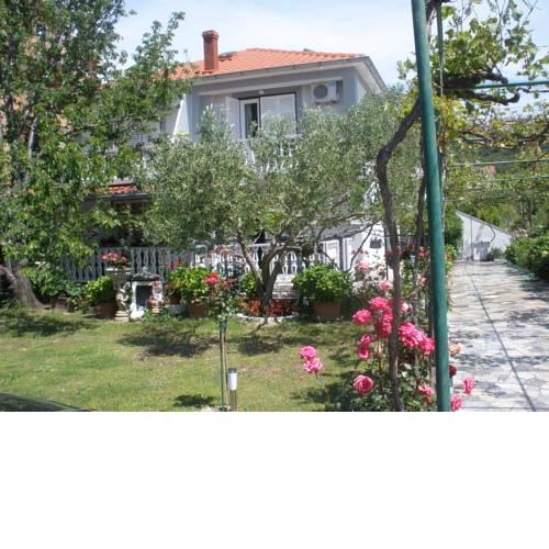Apartmani i sobe Mara