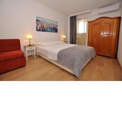 Apartmani More