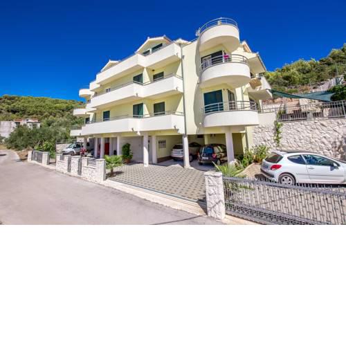 Apartmani Palada