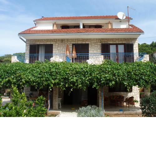 Apartmani Pavičić-Ivelja