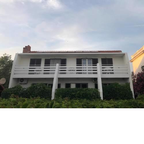 Apartmani “Starine”