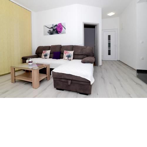 Apartmens Leona