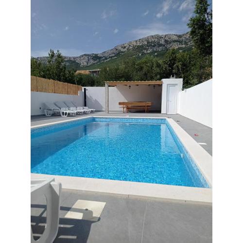 apartmens with pool Antonia