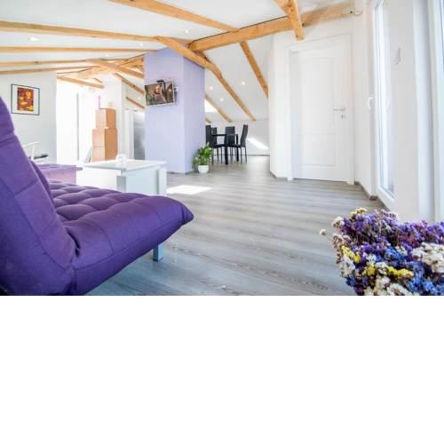 Apartment (3510)