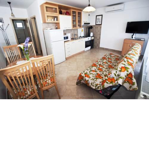 Apartment Alba