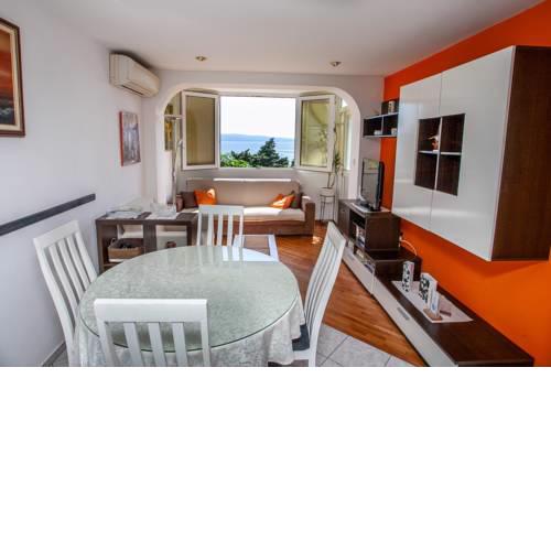Apartment ANA, 2 bedroom, near sandy beach