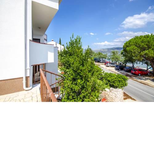 Apartments Jozo