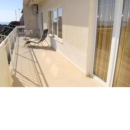 Apartment Ante