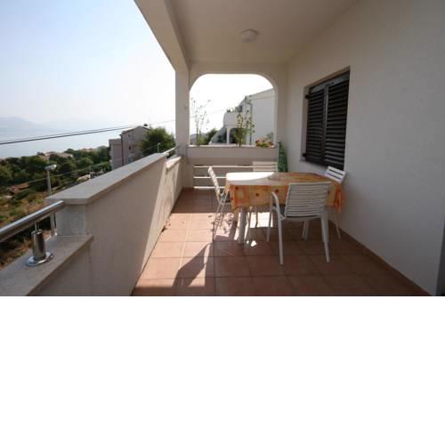 Apartment Arbanija 4646e