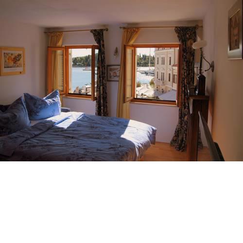 Apartment Blue Seaview