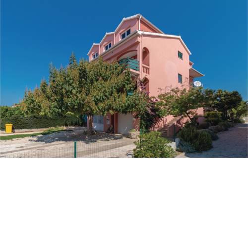 Apartment Branimira Gusica Cr