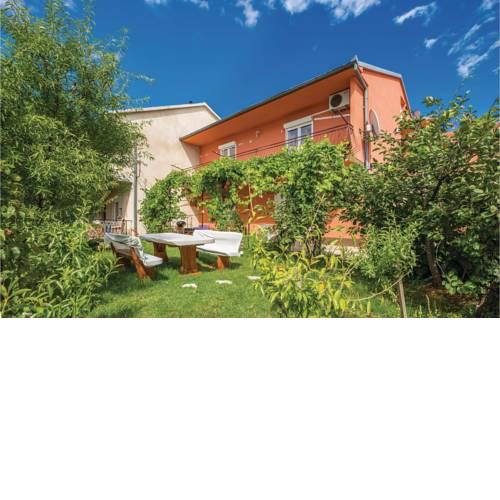 Apartment Brinjska V
