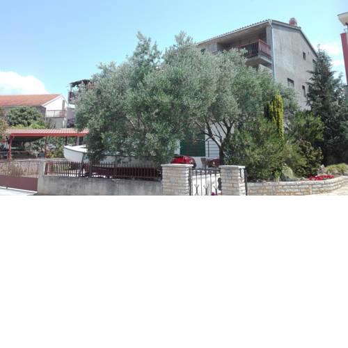 Apartment Brodarica 13371b