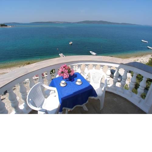 Apartment Brodarica 15270e