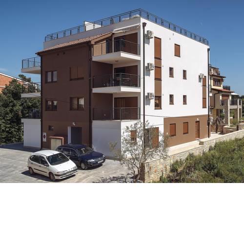 Apartment BROWN RADO