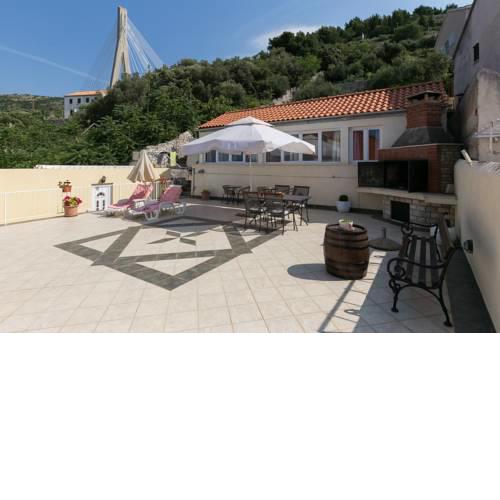 Apartment Burin