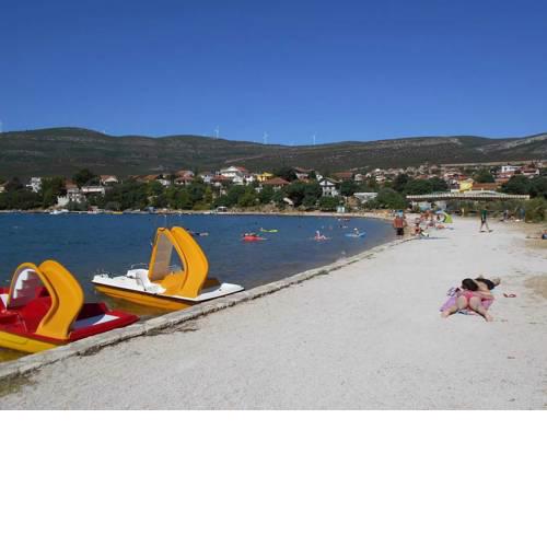 Apartment by sea Dedi