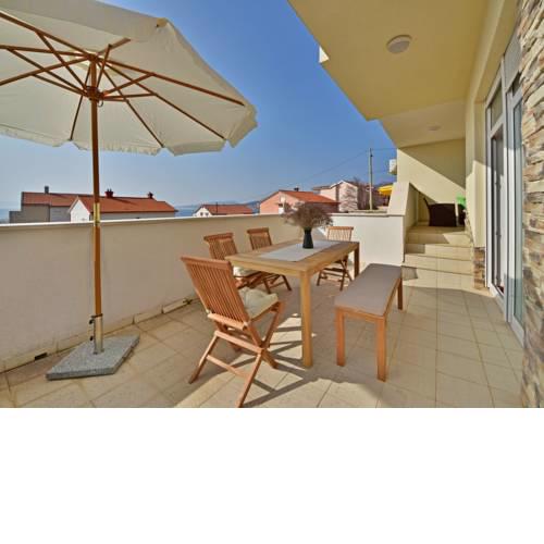 Apartment Cvit.2