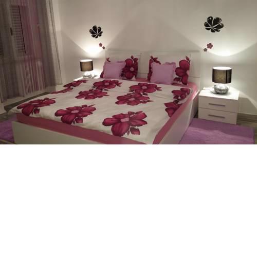 Apartment Doni