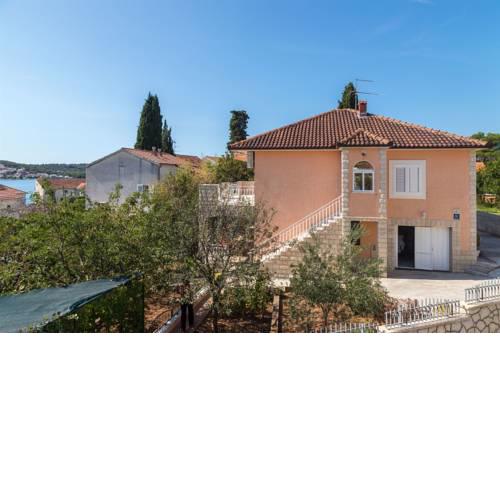 Apartment Dragan