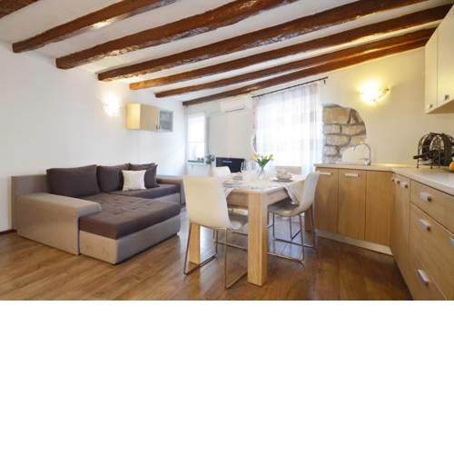 Apartment Eleni