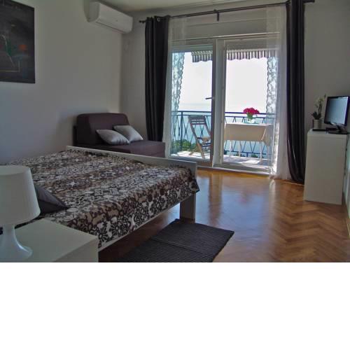 Apartment Ellalinda